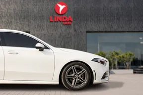 Mercedes-Benz A-Class 200 2021