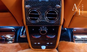 Rolls-Royce Cullinan Black Badge 2025