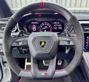 Lamborghini Urus 2024