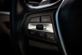 BMW 3 Series 330 2019