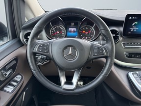 Mercedes-Benz V-Class 300 2022