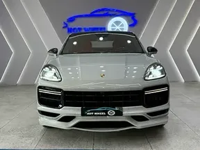 Porsche Cayenne Turbo 2020