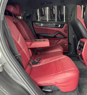 Porsche Cayenne GTS 2021