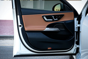 Mercedes-Benz E-Class 200 2025