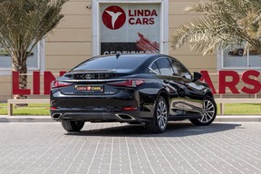Lexus ES 350 2023