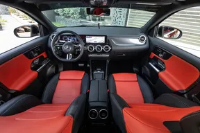Mercedes-Benz GLA 200 2025