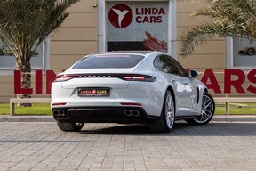 Porsche Panamera 2022