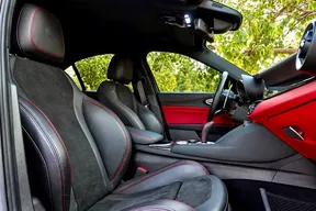 Alfa Romeo Giulia Quadrifoglio 2021