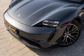 Porsche Taycan 2024