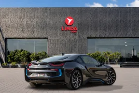 BMW i8 2016