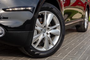Infiniti QX70 2019
