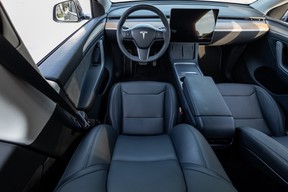 Tesla Model Y Long Range 2024