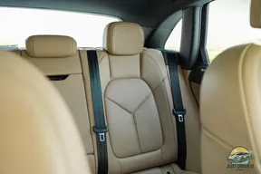 Porsche Macan 2021