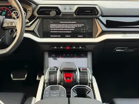 Lamborghini Urus 2025