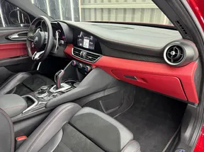 Alfa Romeo Giulia Quadrifoglio 2021
