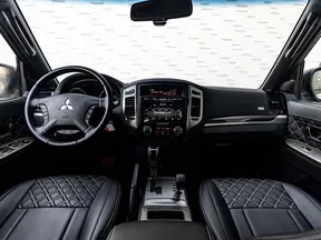 Mitsubishi Pajero / Shogun / Montero 2020