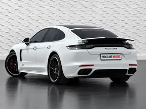 Porsche Panamera GTS 2022