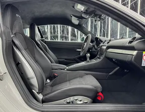 Porsche Cayman 718 GT4 2020