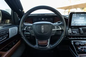 Lincoln Navigator 2021