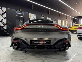 Aston Martin V8 Vantage 2019