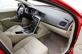 Volvo V60 2011