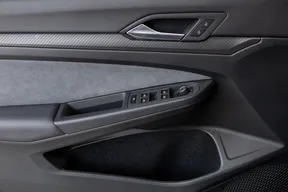 Volkswagen Golf R 2024