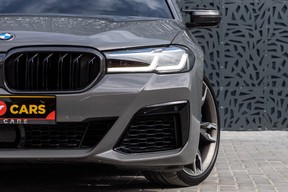 BMW 5 Series M550 2022