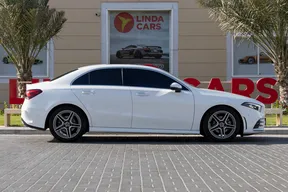 Mercedes-Benz A-Class 200 2021