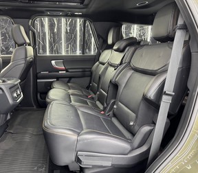 Ford Expedition 2025