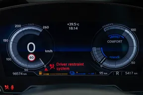BMW i8 2016