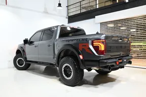 Ford F-150 Raptor R 2025
