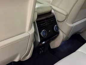 Land Rover Range Rover 2023