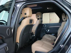 Land Rover Discovery 2024