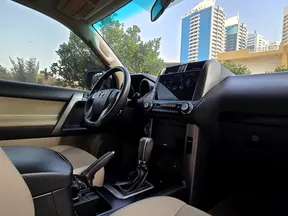 Toyota Land Cruiser Prado 2013