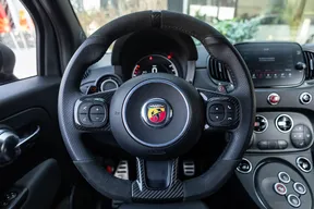 Abarth 695 2024