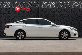 Nissan Altima 2020