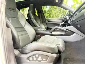 Porsche Cayenne GTS 2021