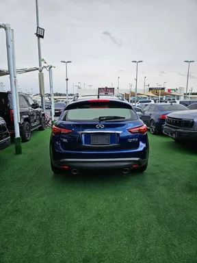 Infiniti QX70 2016