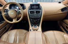 Aston Martin DB11 2018