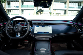 Mercedes-Benz E-Class 300 2025