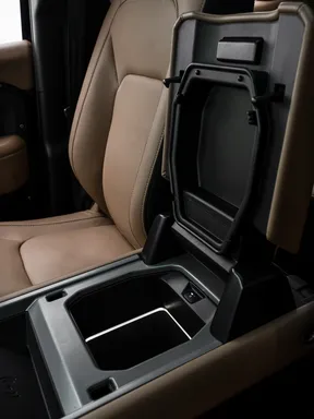 Land Rover Defender 110 2025