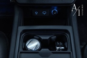 Land Rover Defender 110 2023