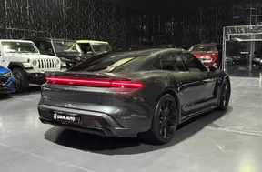 Porsche Taycan GTS 2023
