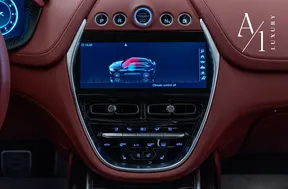 Aston Martin DBX 2023