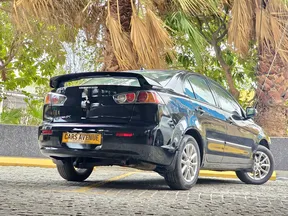 Mitsubishi Lancer / Galant Fortis 2015