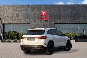 Mercedes-Benz GLA 35 AMG 2021