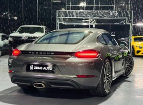 Porsche Cayman 718 2021