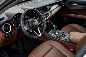Alfa Romeo Stelvio 2020