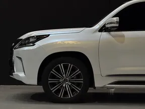 Lexus LX 570 2020