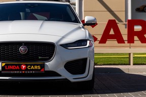Jaguar XE 2020